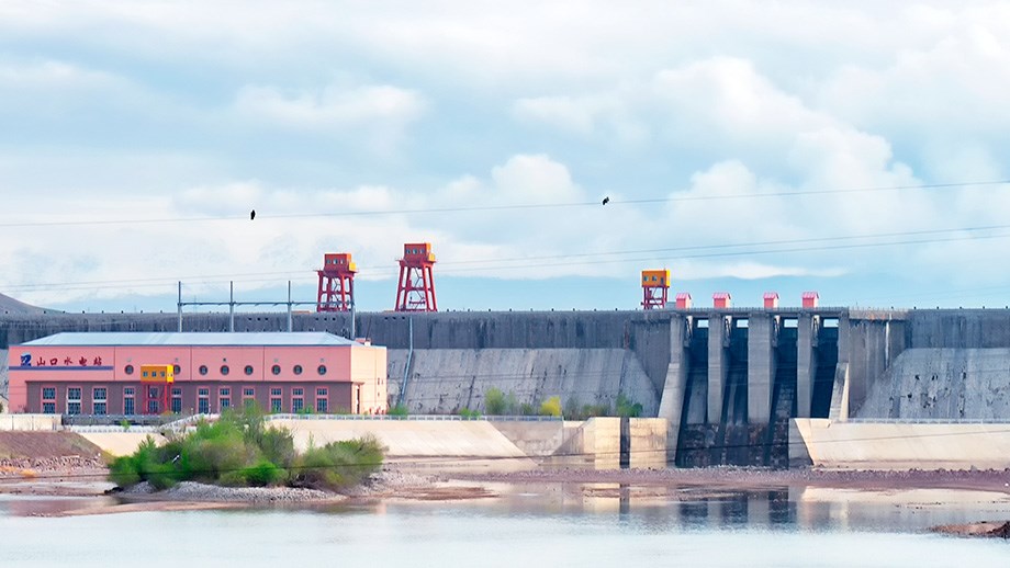 浙江臺州水電站閘門啟閉機(jī)配套齒輪箱